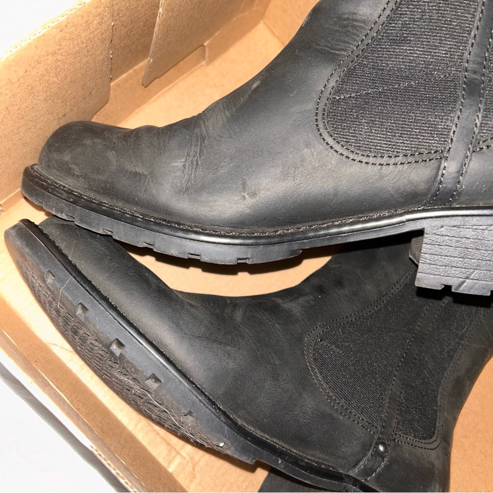 Clarks Tilden Zip II Boots - Picture 6 of 9